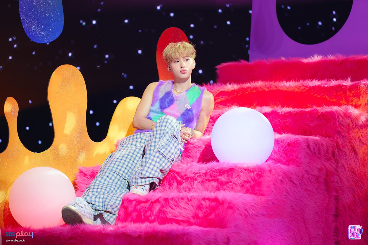 SBS 인기가요 (SBS Inkigayo) tweet media