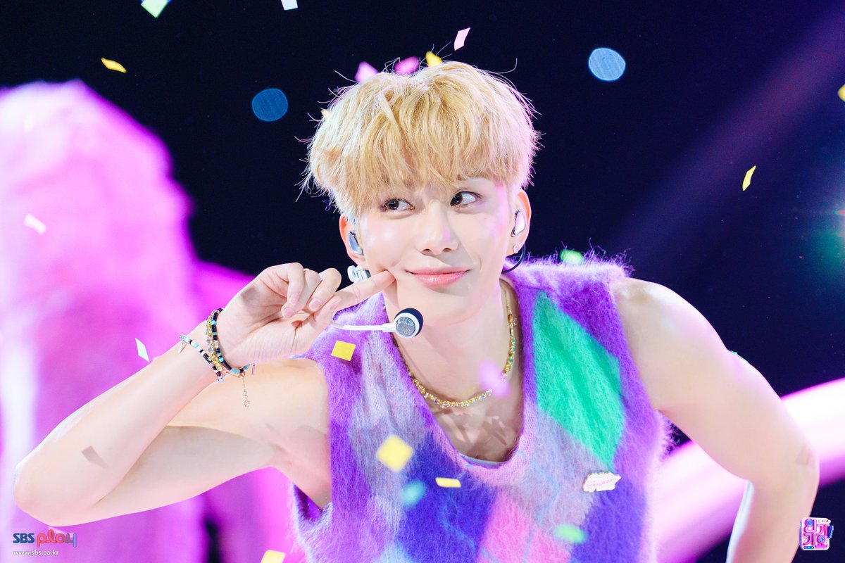 SBS 인기가요 (SBS Inkigayo) tweet media