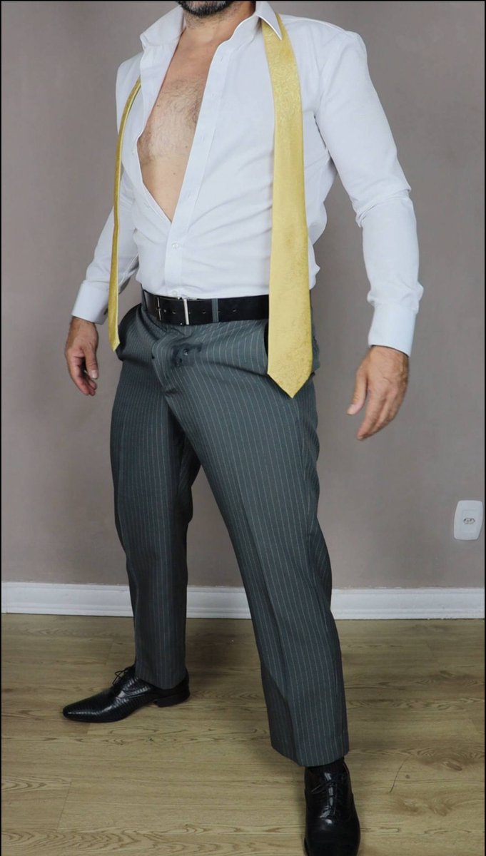 suittieup's tweet photo. https://t.co/wklB6iTfjB #suit #suits #suitsformen #suitedup #suittieup #suited #suitstyle #meninsuits #mensuitstyle #suitlover #suitlovers #sock #socks #tie #pantalón #pantsuit #pants #shoes #shoesformen #suitgay https://t.co/6N0LOtCfBr