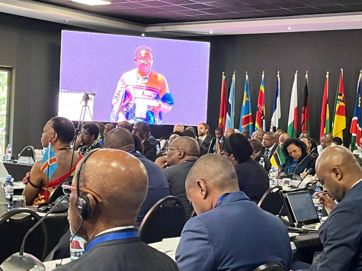 IDEA_Africa's tweet image. The 27th @theECFSADC AGC, themed “AI and Elections: Threats and Opportunities,” opened today in Eswatini. The event boosts cooperation among EMBs in the Southern Africa to protect electoral integrity. @Int_IDEA provides technical support through the @EUtoAU  funded SPEC Project.