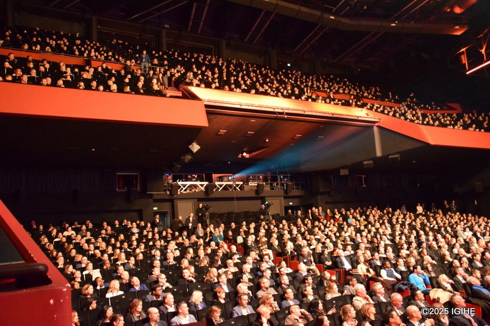 IGIHE's tweet image. 📸Photo📸

Cannes, 1er décembre, Irène Murerwa, (Chief Tourism Officer, RDB) et la délégation rwandaise ont franchi les célèbres marches du Palais des Festivals pour l&apos;ouverture officielle de l&apos;ILTM 2025.

📸:@Karirima1