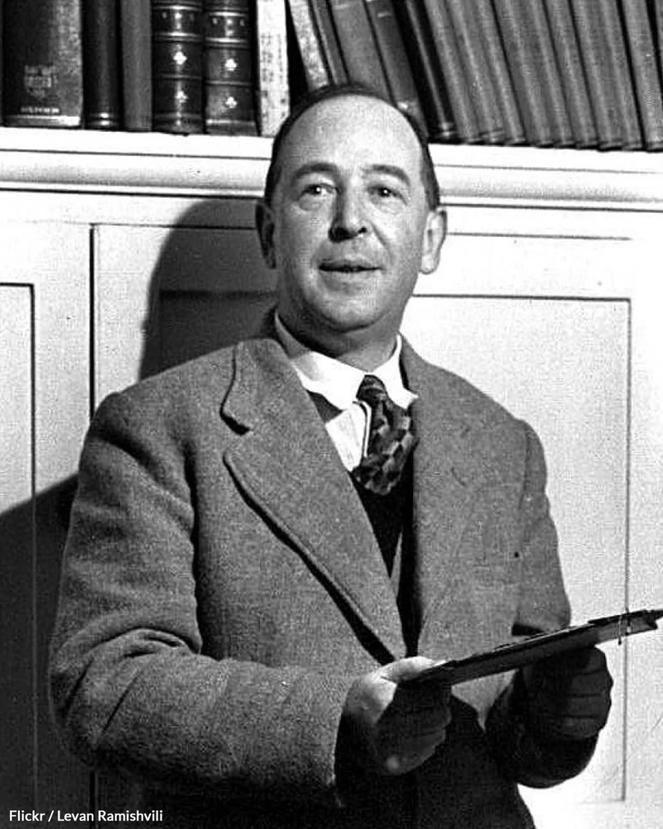 trad_west_'s tweet photo. We wouldn't have "The Chronicles of Narnia" (or a Christian C.S. Lewis) without a late-night argument with J.R.R. Tolkien.

In 1931, C.S. Lewis was not a believer in Christ. He loved myths but thought they were "lies breathed through silver."

One night, Tolkien took Lewis for a walk along Addison’s Walk in Oxford. Tolkien argued that Christianity was the "True Myth", a myth that actually happened in history. 

He explained that just because a story is beautiful doesn't mean it isn't real.

The conversation lasted until 3 a.m. A few days later, Lewis wrote to a friend: "I have just passed on from believing in God to definitely believing in Christ, in Christianity."