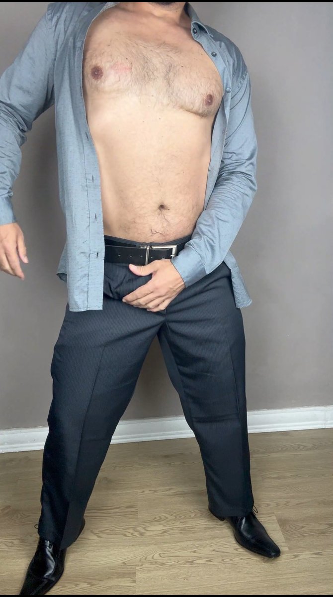 suittieup's tweet photo. https://t.co/wklB6iTfjB #suit #suits #suitsformen #suitedup #suittieup #suited #suitstyle #meninsuits #mensuitstyle #suitlover #suitlovers #sock #socks #tie #pantalón #pantsuit #pants #shoes #shoesformen #suitgay https://t.co/0LElvTrf3h