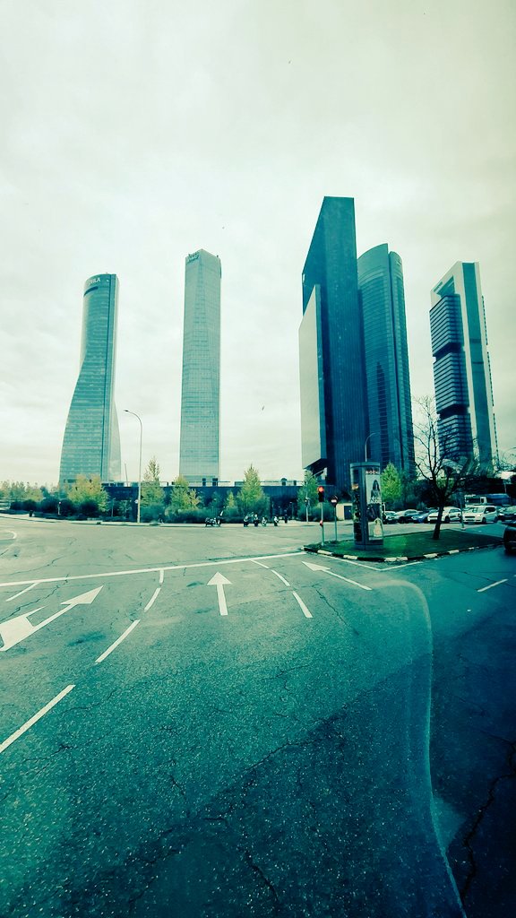 LOGOMEDIA2's tweet image. 𝘌𝘭 𝘴𝘦𝘤𝘳𝘦𝘵𝘰 𝘥𝘦 𝘭𝘰𝘴 𝘥í𝘢𝘴 𝘥𝘦 𝘭𝘭𝘶𝘷𝘪𝘢 𝘦𝘴 𝘴𝘢𝘣𝘦𝘳 𝘥𝘪𝘴𝘧𝘳𝘶𝘵𝘢𝘳𝘭𝘰𝘴 𝘦𝘯 𝘣𝘶𝘦𝘯𝘢 𝘤𝘰𝘮𝘱𝘢ñí𝘢.
#𝘔𝘢𝘳𝘵𝘦𝘴𝘋𝘦𝘛𝘶𝘪𝘵𝘴