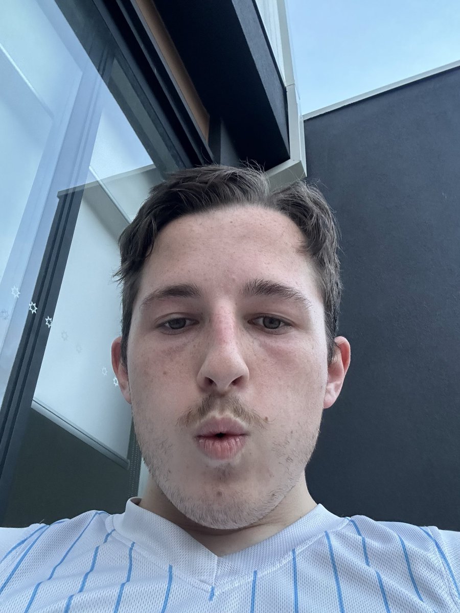 NFTGUYY's tweet image. GM WEB3 ☀️ 

Lost in bball today i blame @MatthewXBT for everything