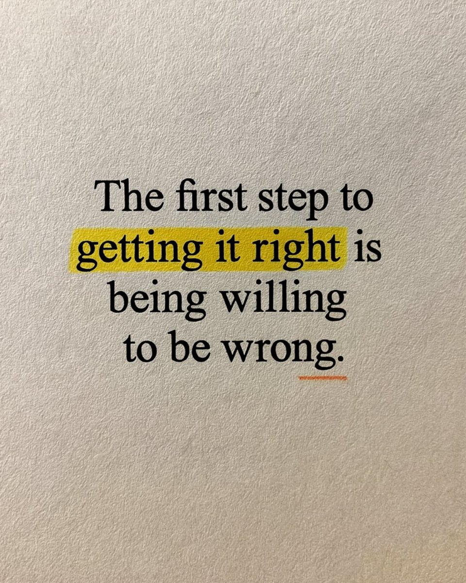 GregoryMcKeown's tweet image. The moment you feel certain, you&apos;ve probably stopped looking.

Scientists call it the Einstellung effect: once your brain settles on a solution, it stops searching for better ones.

Even when they&apos;re right in front of you.

I watched a boardroom full of smart people argue…