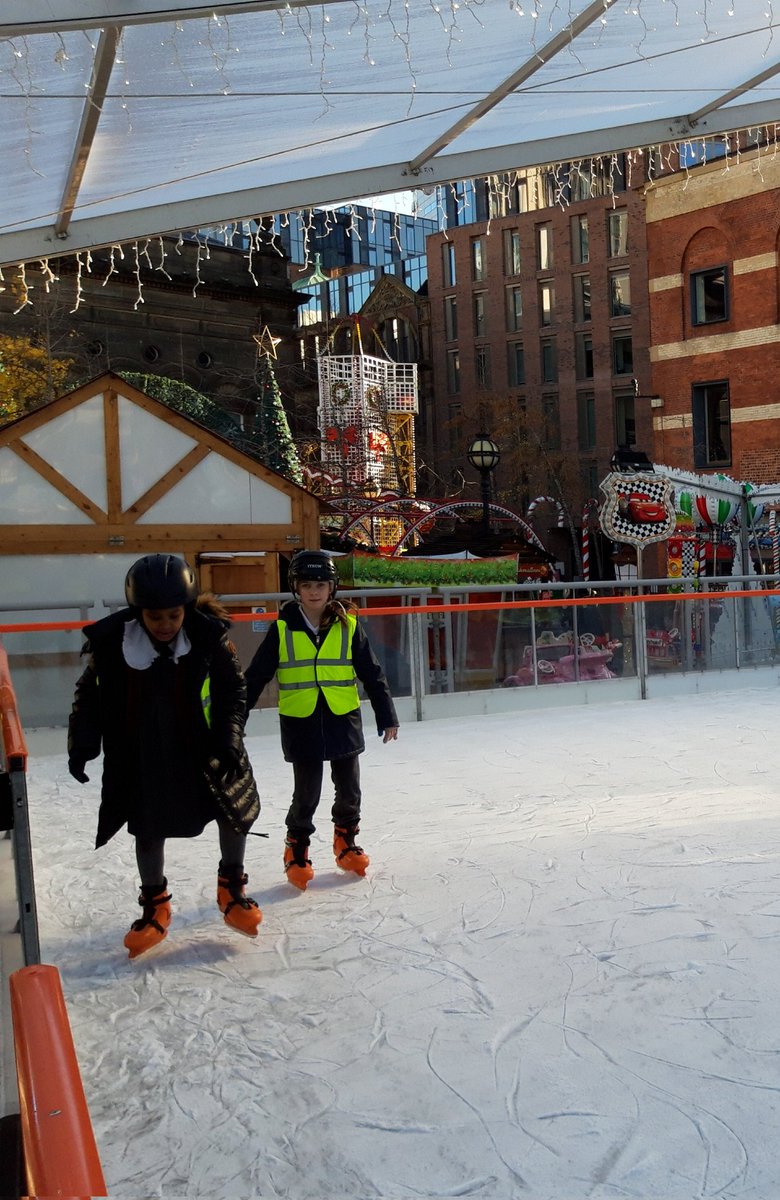 LeedsActiveSchs's tweet photo. A super start to our Skate into Christmas event at Ice Cube @millsqleeds From wobbly to confident in no time at all! Well done everyone! @SchoolWellbeing @Child_Leeds @LeedsPlay #icyfun https://t.co/Z9sONJCRTo