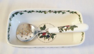 nivagcrockery's tweet image. #Christmas2025 perfect for any #table this #christmas portmeirion holly and ivy #dinner ware new and unused once its gone its gone nivagcrockery.co.uk/c/portmeirion/…