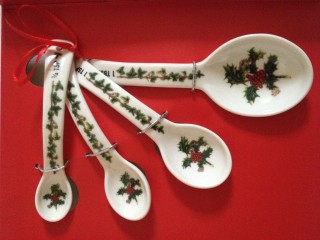nivagcrockery's tweet image. #Christmas2025 perfect for any #table this #christmas portmeirion holly and ivy #dinner ware new and unused once its gone its gone nivagcrockery.co.uk/c/portmeirion/…