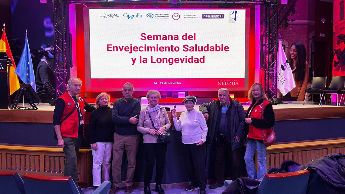 🧠 ¡Memoria y Longevidad se unen en la Universidad de Nebrija! 🍎
Los participantes de nuestros Talleres de Memoria semanales han visitado las jornadas de su Semana del Envejecimiento Saludable.