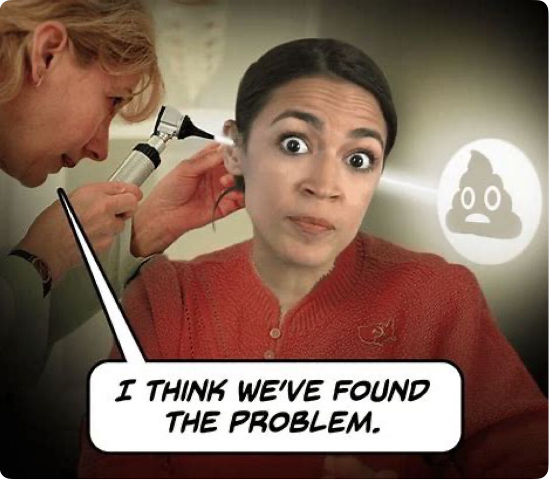 AustinView01's tweet image. Well, here’s at least a couple of white women or wanna-be’s …