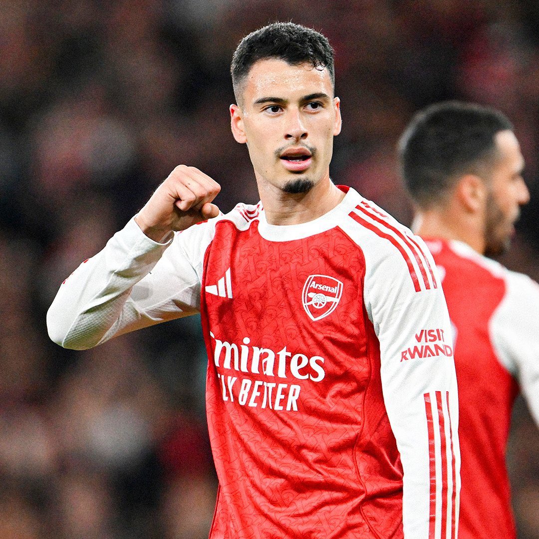 Only1Tommo96's tweet image. 🚨Arsenal fans with less than 10,000 followers?  Follow me, Reply this tweet with #COYG RETWEET and let&apos;s follow you back. 🚨 Put 🔔 on for regular gains #AFC