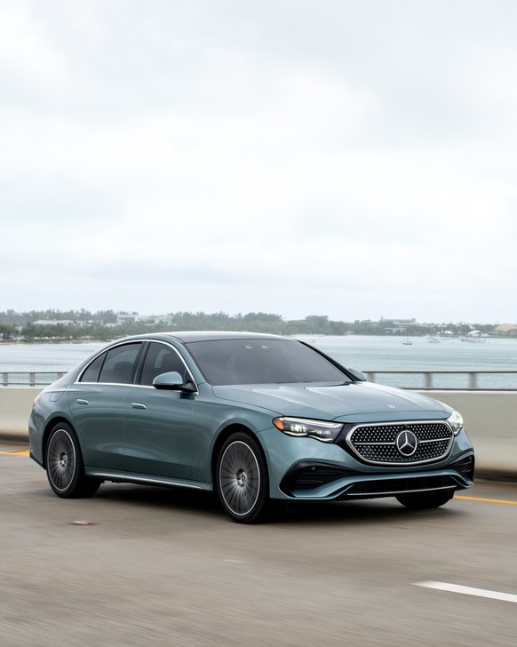 MercedesBenzInd's tweet image. Every journey deserves a touch of the extraordinary. The Mercedes-Benz E-Class.

#EClass #MercedesBenzIndia