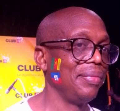 guadeloupeens's tweet photo. Eric Amiens, journaliste producteur du "Club RFI", honoré au Bénin. Une chanson, composée par le rappeur @leslamoéditée spécialement pour célébrer les 30 ans de l’émission écoutée par des centaines de milliers d'auditeurs en Afrique et animée par le journaliste Guadeloupéen https://t.co/Brger4SRue
