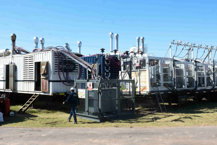 AgenciaComBA's tweet image. 💡La Provincia refuerza el servicio eléctrico con el Plan Verano

agenciacomba.com.ar/la-provincia-r…

#DPE #Servicioeléctrico @Kicillofok @BAProvincia #AxelKicillof #municipios #Obras #ComBA #PlanVerano #SubsecretariadeEnergia