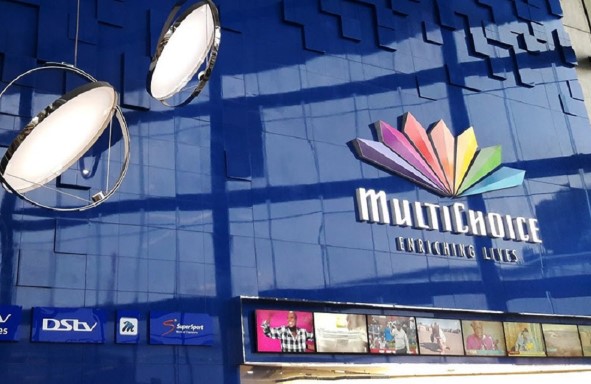 Nairametrics's tweet photo. DStv subscribers may lose CNN, 11 other channels from January 2026  -  https://t.co/lRoy66xa0H https://t.co/6m6rUjbueq