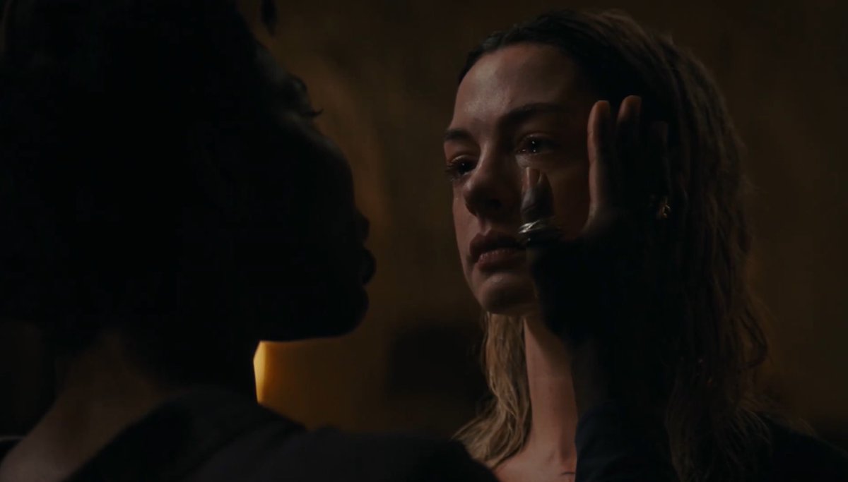 bigIttIeIies's tweet image. im gonna throw up everywhere this is her psychosexual phantom thread on acids