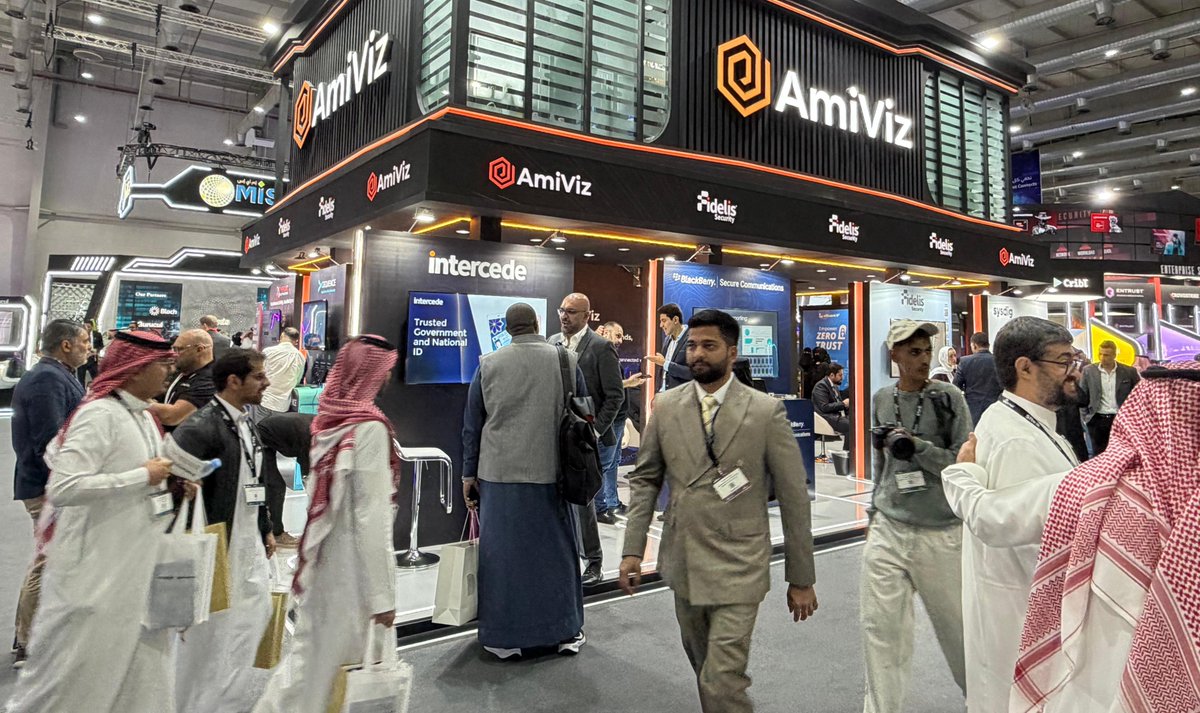 ami_viz's tweet image. Day 1 at @Blackhatmea 2025 has been buzzing with conversations, live demos, and insights from our technology partners.

Visit us at Hall 1, Stand T70 to meet our experts and explore end-to-end cybersecurity solutions in action.

#BlackHatMEA2025 #AmiViz #cybersecuritysolutions