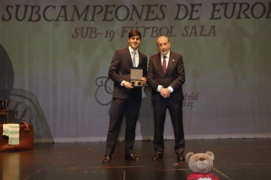 💚 Movistar Inter, presente en la Gala Anual de los premios de la <a href="/RFFM_oficial/">RFFM</a> 🌟

🏆 Nuestro presidente, José Manuel Saorín, y <a href="/josecadelgado/">José Carlos Delgado</a> Director General, recogieron el galardón al Mérito Deportivo por la conquista de la #CopadelReyFS del pasado curso.

👔 Alberto Riquer,