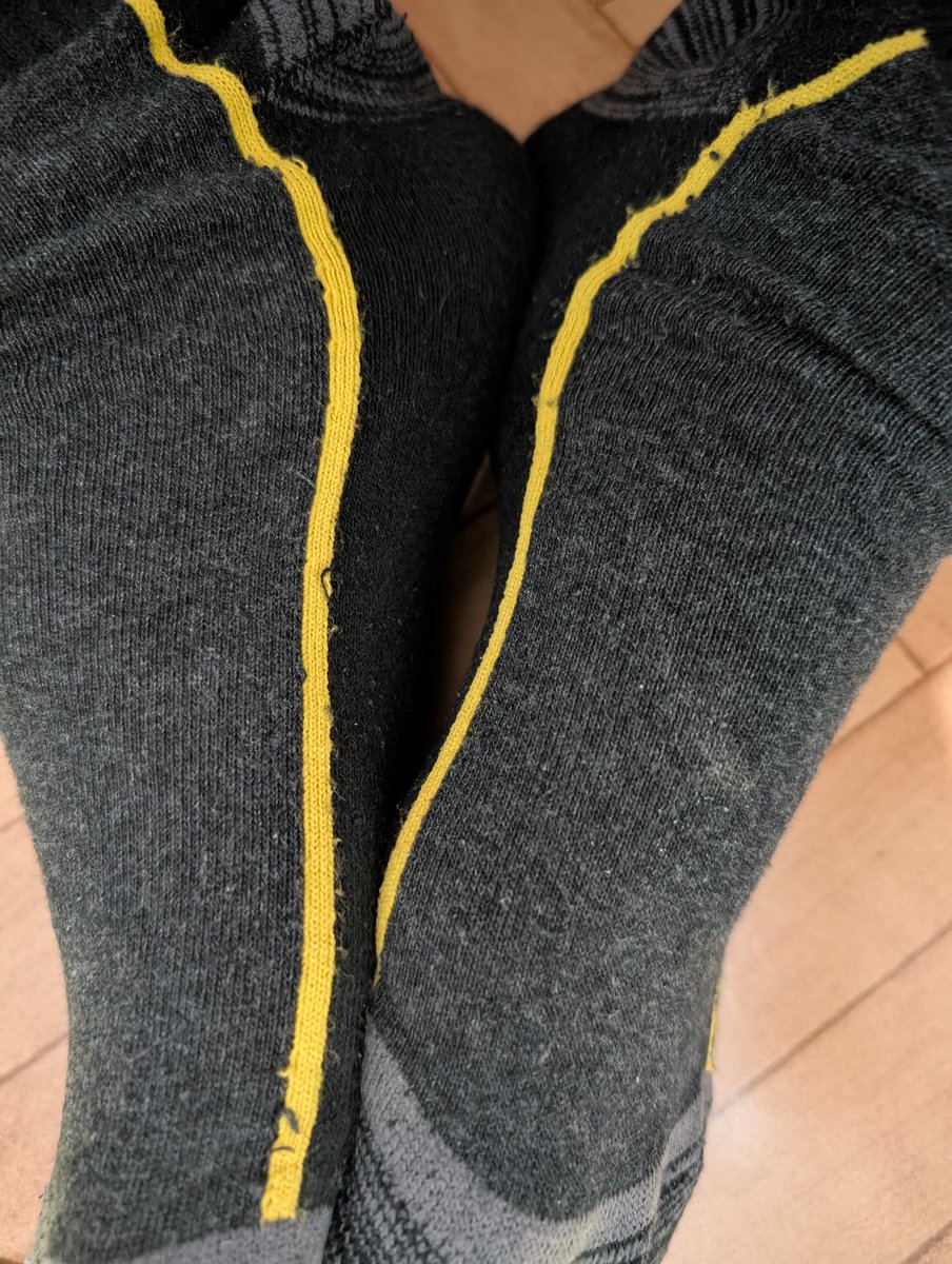 Malefico_MASTER's tweet photo. Zitto e pulisci !! #cashmaster #cashcock #drain #findom
#master #cashslave #paypig #atm #cashfag #alpha #feet https://t.co/qKpymC1G9N