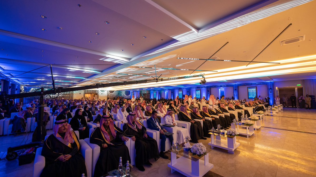 وزارة الموارد البشرية والتنمية الاجتماعية tweet media