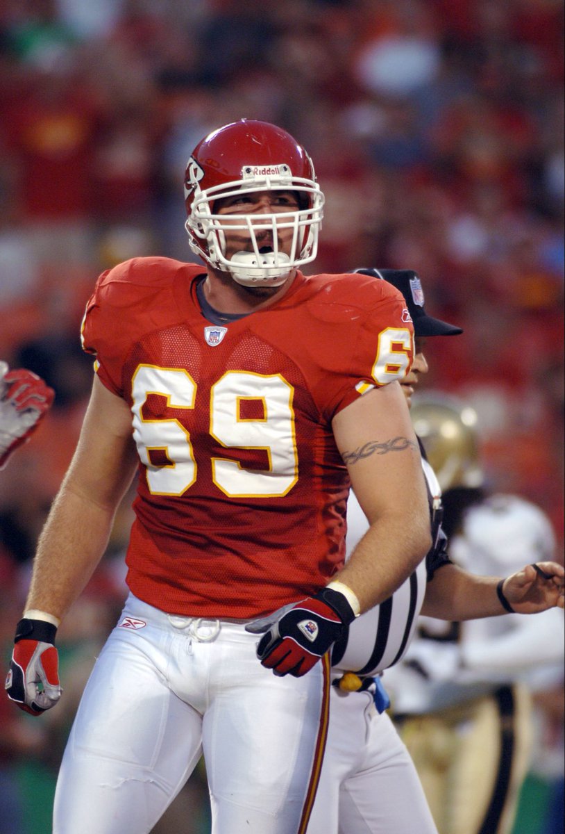 DomForce182's tweet image. Who are you choosing to join the current Chiefs defense?

Neil Smith (88-96)
Jared Allen (04-07)
Tamba Hali (06-17)
Justin Houston (11-18)

@NeilSmith_NFL @JHouston50 @TambaHali91 #JaredAllen #ChiefsKingdom #KC #Chiefs #Defense #NFL #PassRush #DefensiveEnd #Linebacker