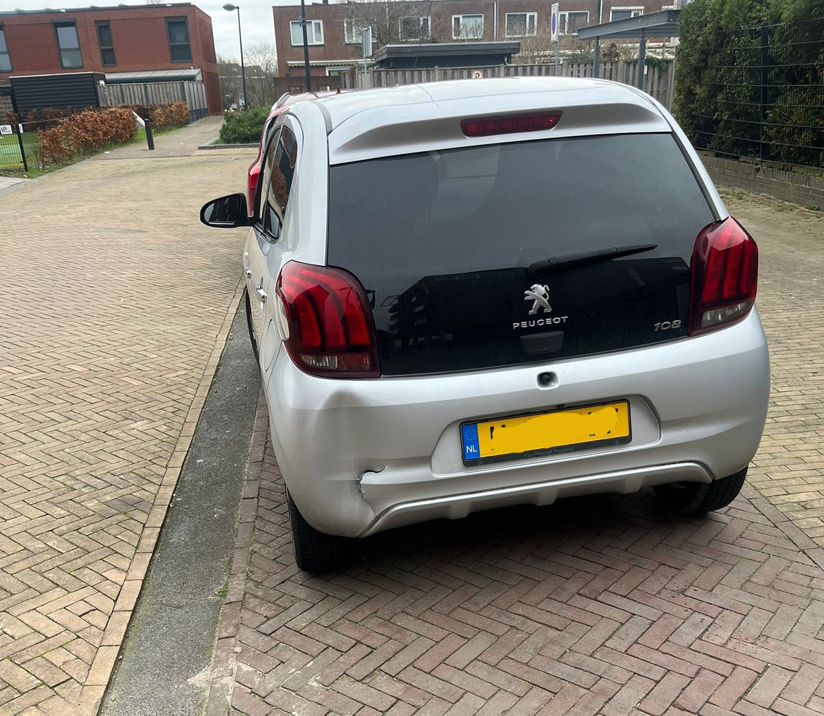 Aanrijding met doorrijder in Lelystad nabij Bataviastad