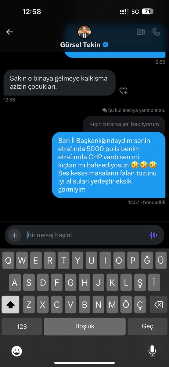 Kendini İl Başkanı sanan bir arkadaş DM’den beni tehdit ediyor 🤣 Dikkat et tehdit ettiğin o gençlik kolları sana büyük gelmesin kullanışsız aparat