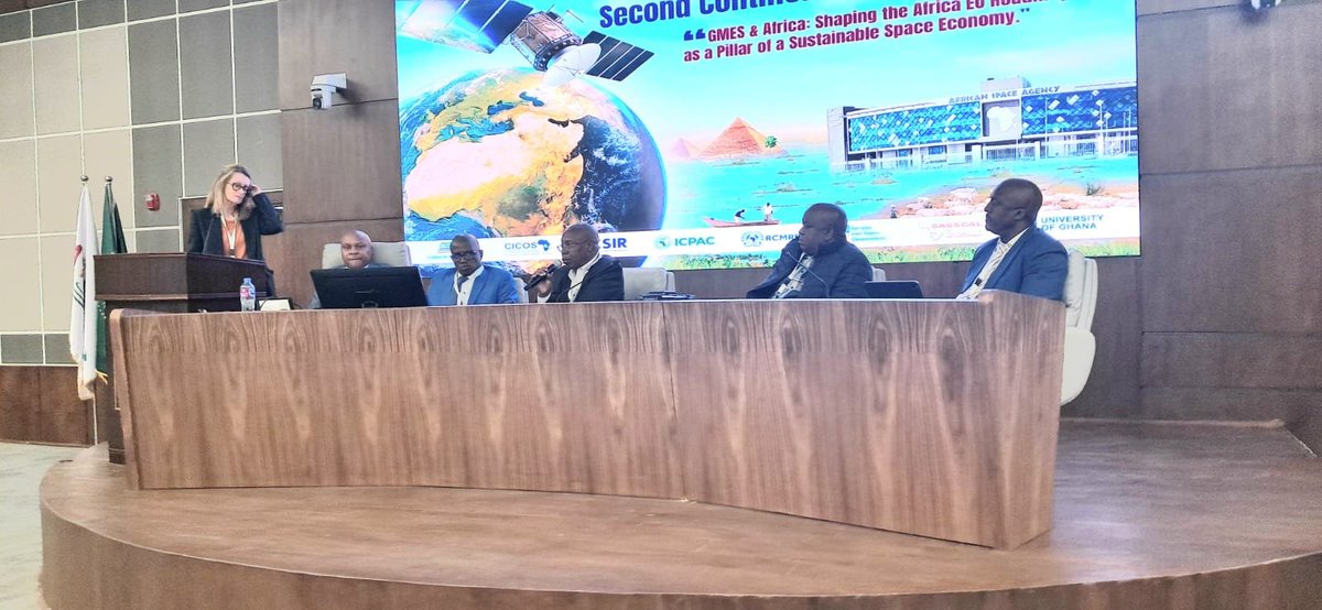 RCMRD_GMES's tweet image. RCMRD joined a panel moderated by @CatherineGhyoot. The discussion emphasized the need for sustainable EO tools-through consortium ownership, private-sector commercialization, or joint business proposals—to ensure long-term impact of the @GMESAfrica  programme.
@EU_Commission