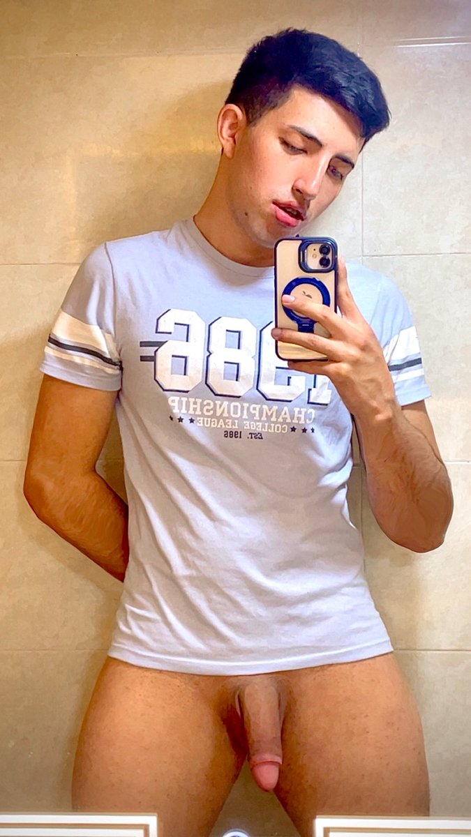 𝔰𝔩𝔲𝔱𝔱𝔶📍 tweet media