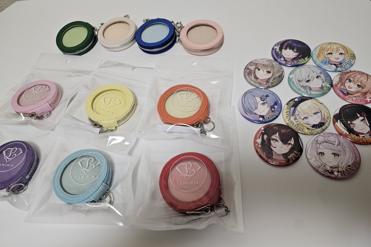 先日 #音アニ2号店 に行くと以前買った缶バッチケースの新色が