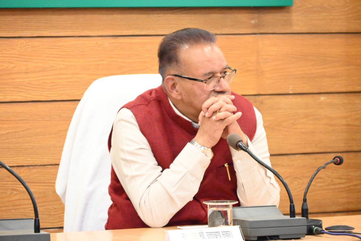 ganeshjoshibjp's tweet image. मसूरी में 24-29 दिसम्बर तक आयोजित होने वाले &apos;विंटर लाईन कार्निवाल 2025&apos; की तैयारियों की आज समीक्षा की।
संस्कृति, कला, एडवेंचर स्पोर्ट्स, मैराथन और फूड फेस्टिवल का अद्भुत संगम। मेरा आग्रह है कि सभी इस भव्य आयोजन में प्रतिभाग कर, मसूरी के गौरवशाली उत्सव का हिस्सा बनें।