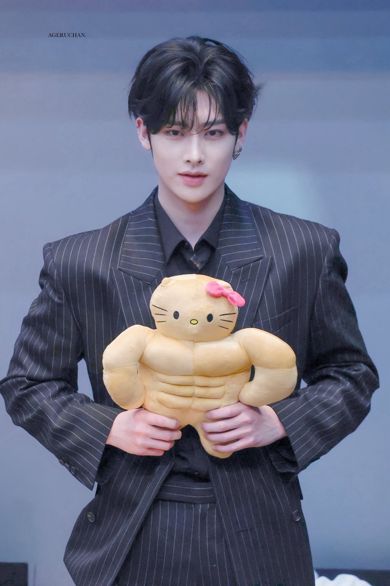 _ageruchan's tweet image. 251202 뮤직플랜트 대면 팬싸

#리키 #RICKY #沈泉锐 #ShenQuanrui  #ZEROBASEONE #ZB1 #제로베이스원