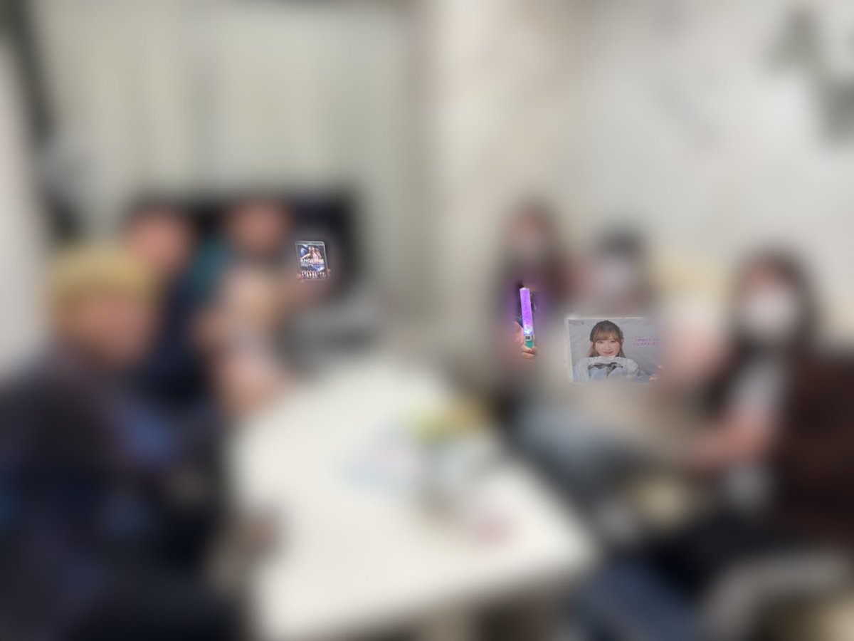 本日は『 #ANGERME 10th ANNIVERSARY TOUR 2024 AUTUMN「ROOTS」 #川村文乃  FINAL ☆KIRAKIRA☆』鑑賞会を行いました！

かわむーの卒コンを涙ながらに鑑賞しました💧

こだわりがたくさん詰まった衣装や演出が素敵でした🐟
キラキラしちゅー文乃ちゃんが今日も幸せでありますように☆*。
 #東ハロ