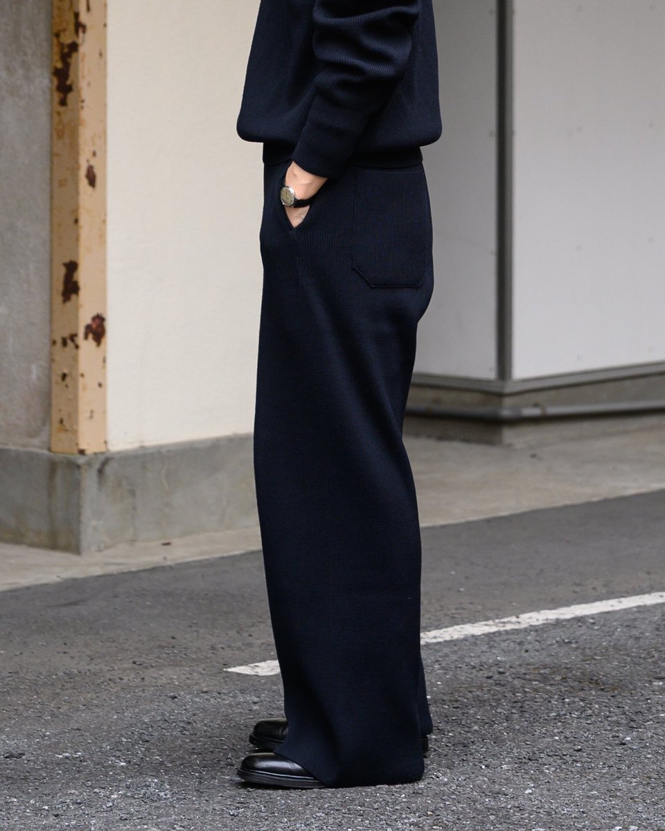 着ることが楽しかったり持っていて気分が高まる服も良いけど、気張らず