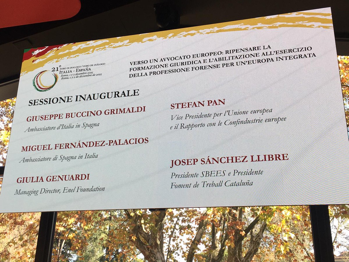 Italy in Spain tweet media