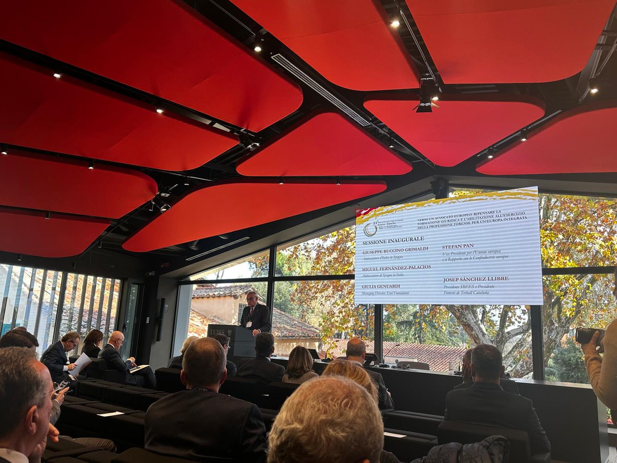 Alla @uniLUISS per il XXI Foro di Dialogo 🇮🇹🇪🇸, l’Ambasciatore <a href="/giuseppbuccino/">Giuseppe Buccino</a> ha richiamato la necessità di rafforzare insieme il mercato unico 🇪🇺 con un europeismo pragmatico e concreto: formazione e abilitazione forense comuni per un mercato del lavoro più integrato.