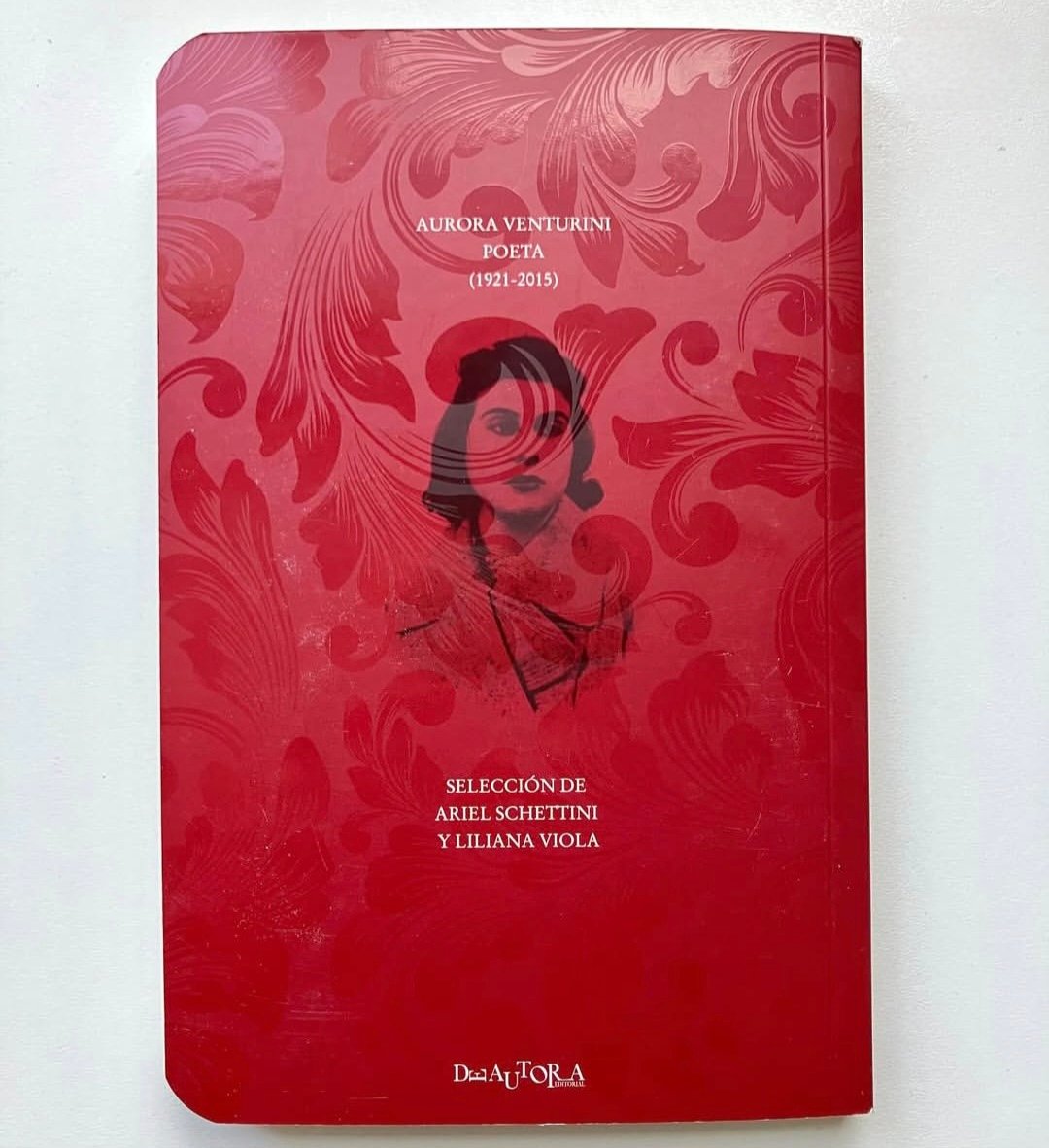 vvs00's tweet image. Una belleza este diseño de Ros: la puesta tipográfica, la composición, las transparencias.