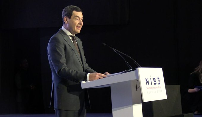 aemprende's tweet photo. ⚡️Arranca #NISESevilla2025 @nisesevilla
Del 2 al 3 de diciembre nos encontrarás en el 📍Stand @universidadand, @fibesevilla.
🗓️Y mañana, 3 de diciembre🕙10:00 h.
👥 Mesa “Oportunidades para startups en la nueva industria” con #GeneraSur y expertos 🔝
➕https://t.co/oloMZTHkds https://t.co/iOeq4taU9r