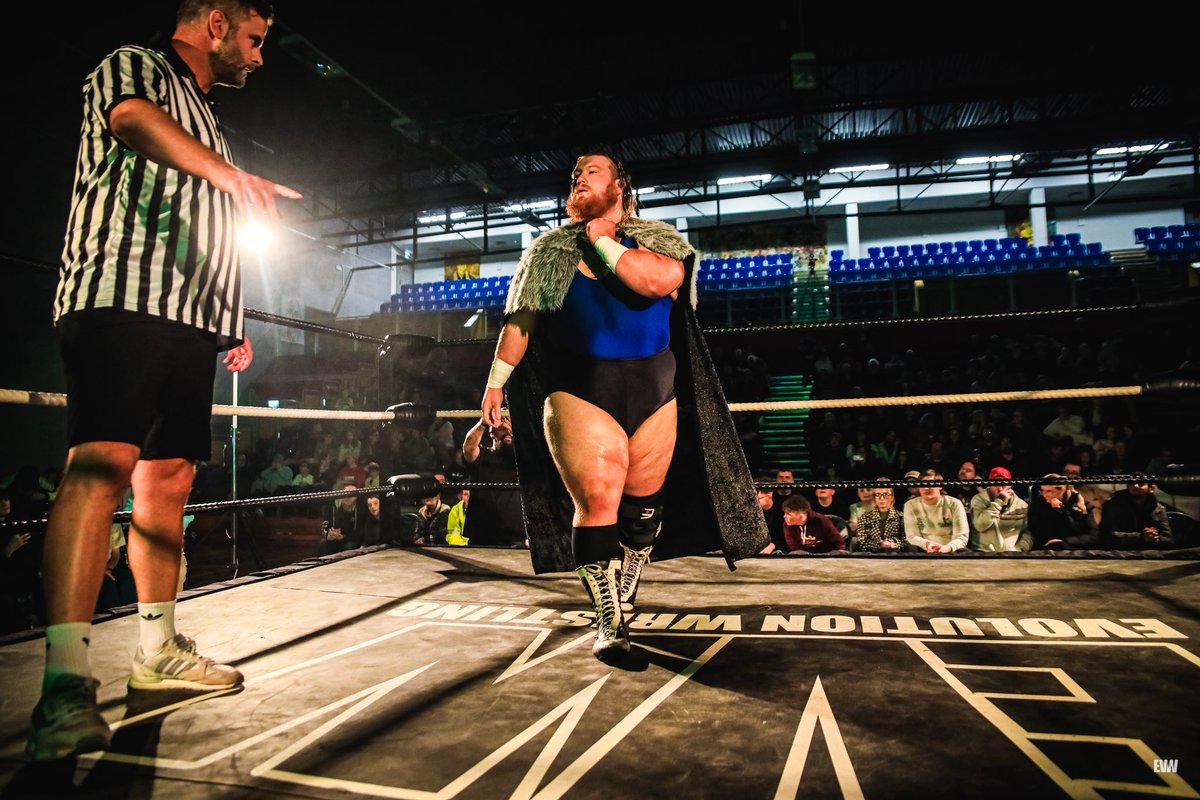 Liam Jones • リアム・ジョーンズ tweet media