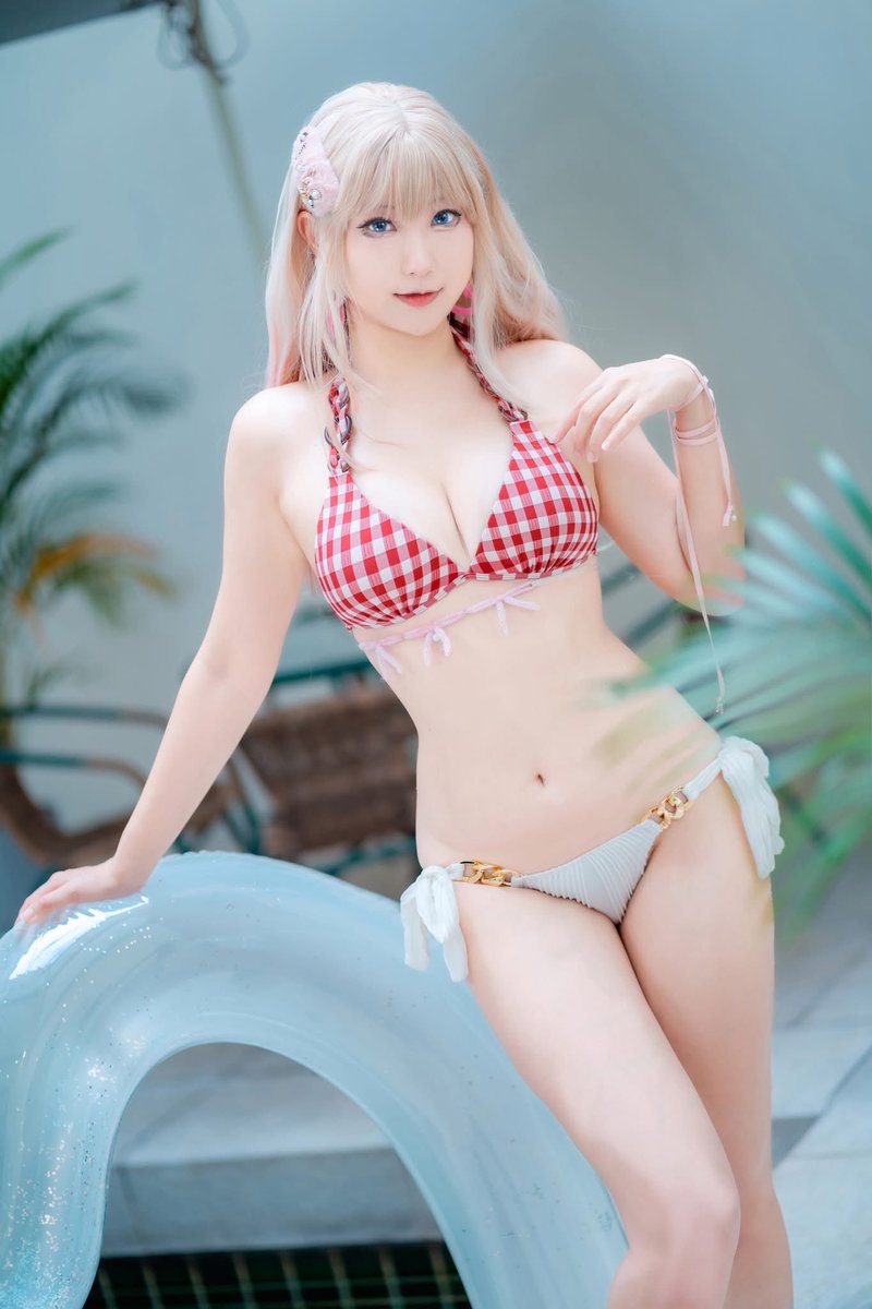 都已經冬天了還有泳裝可以更新(?
Fanbox updated Sunny Swimming - 23P
.
✨關於Fanbox的營運 重要公告如下:

由於私人因素 ，Fanbox更新至11/29上刊後
會暫時休息一陣子，停止更新寫真作品
已上傳的舊作品 仍然保持在Fanbox上，大家可隨時查看!

fanbox的預計恢復營運日期未定