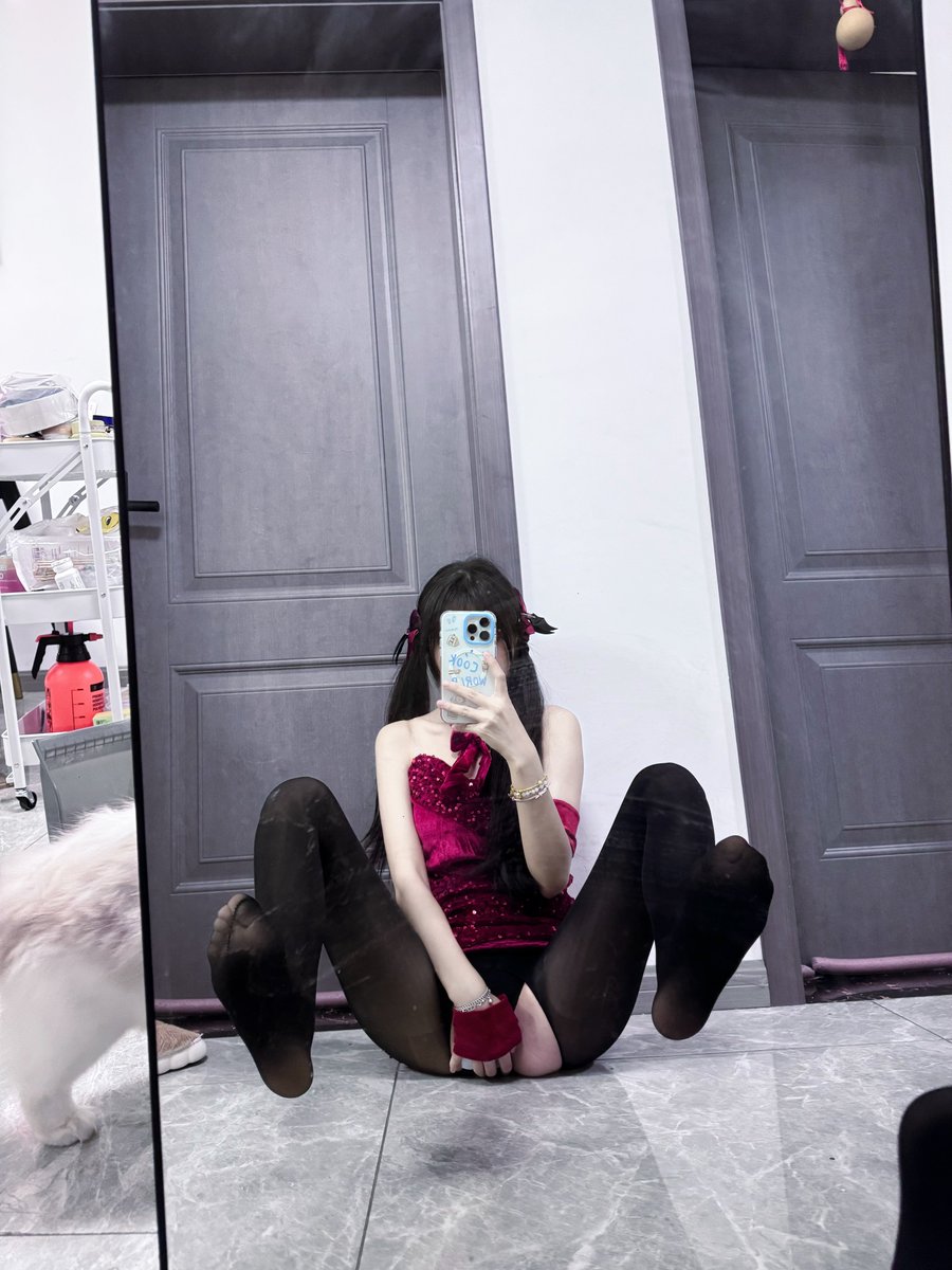 福利姬苏儿分享的黄推图片3 - 网红私拍内容