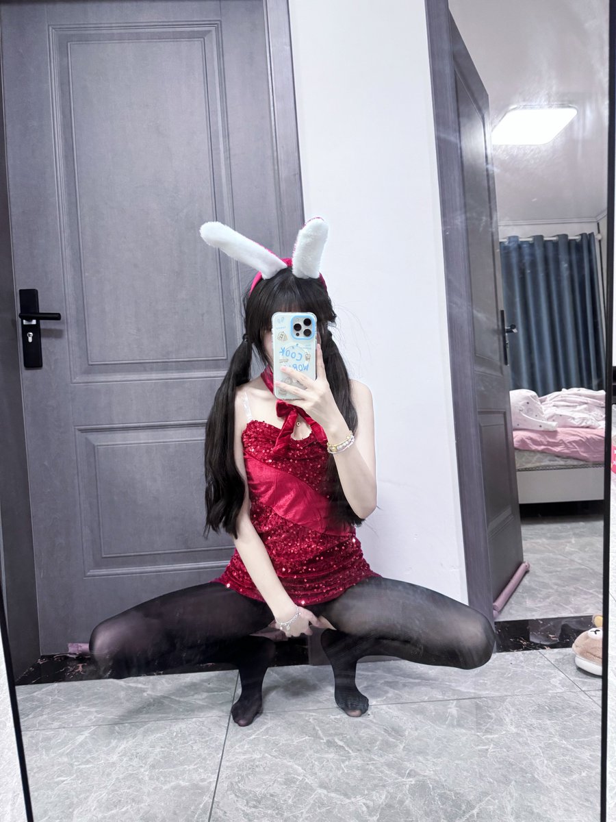 福利姬苏儿分享的黄推图片2 - 网红私拍内容