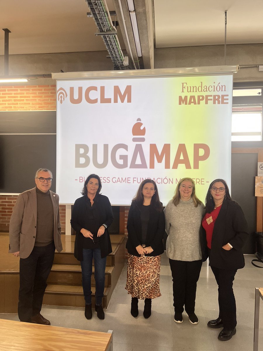 Facultad de Ciencias Económicas y Empresariales AB tweet media