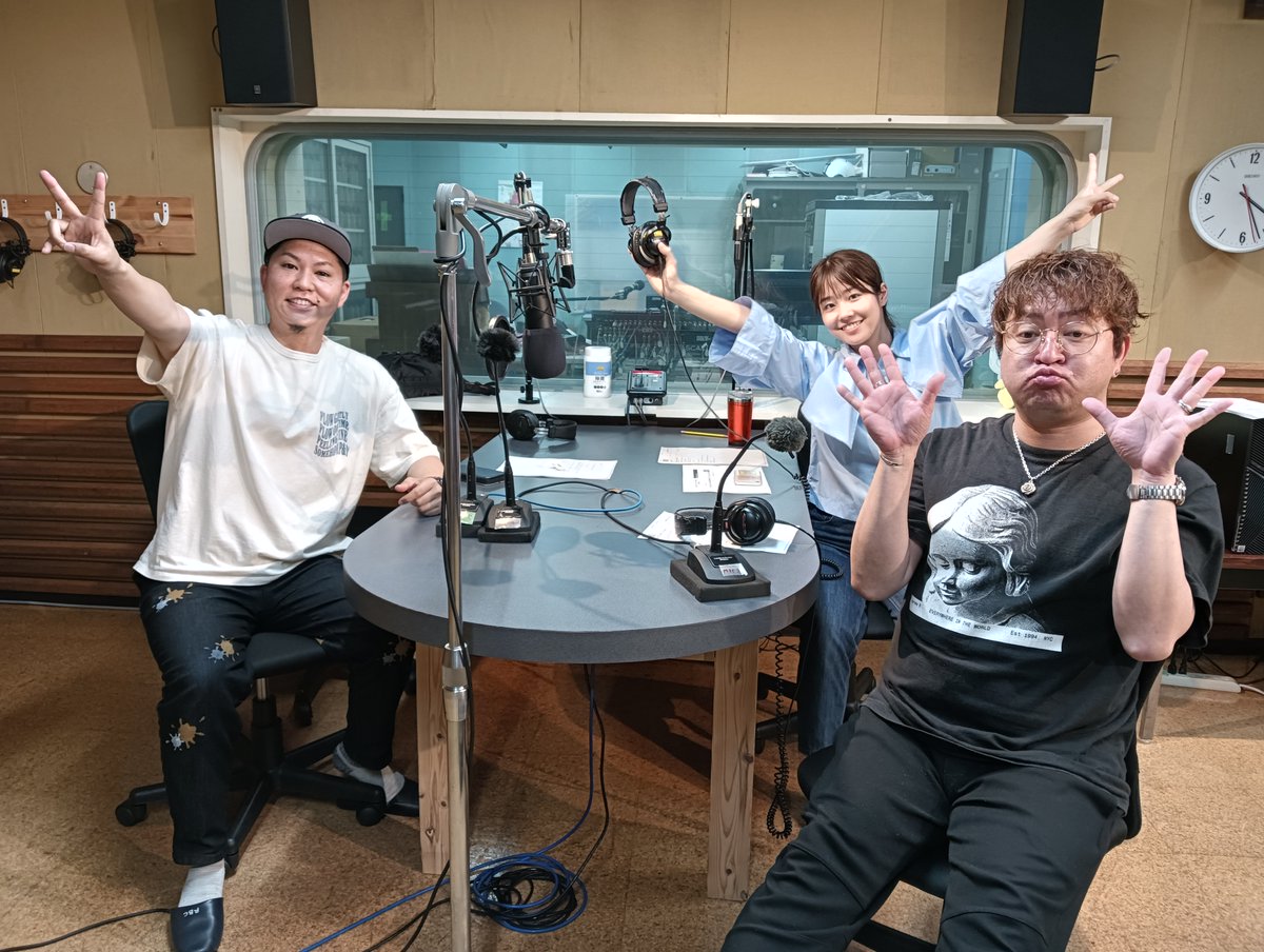 今週と来週は年末年始に合わせていっぱい収録をしますので、たくさんのメッセージお待ちしています！
お酒の席で盛り上がる話題や、こきざみインディアンのお2人と、お酒を飲みながらしたい話、お送りください。
kokizami@rbc.co.jp
＃いっぱいめ