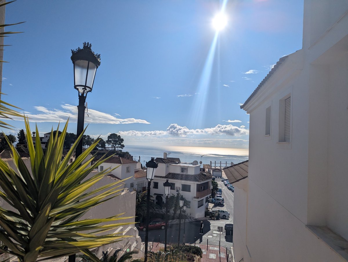 EdinburghNJS's tweet image. Great winter weather for a few days. Much needed! ☀️☀️☀️