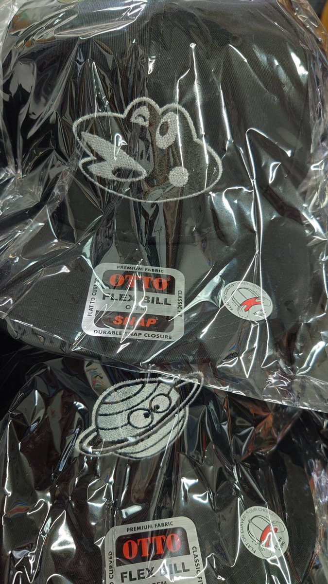 なんと‼ あの話題の山佐オリジナル スナップバックキャップが