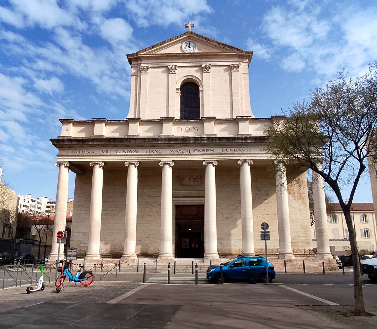 BastionMediaFR's tweet image. 🔴🇫🇷 𝗔𝗟𝗘𝗥𝗧𝗘 𝗜𝗡𝗙𝗢 — Nouvel acte ANTI-CHRÉTIENS : l’église des Chartreux, dans le 4ᵉ arrondissement de Marseille, a été PROFANÉE.

Des inscriptions ont été retrouvées sur l’édifice : « Si Dieu existe, il faut le brûler » et « La seule église qui illumine est celle qui…