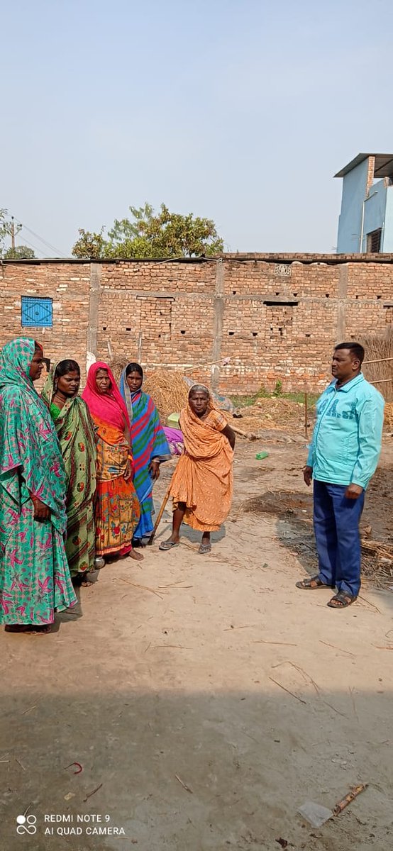 LSBA_Saran's tweet image. #HamaraShauchalayHamaraBhavishya के अंतर्गत ग्राम पंचायत में  समुदाय के लोगों के बीच शौचालय से संबधित एवं स्वच्छता को जीवनी कैसे महत्व देकर बीमार के बच कर रह सकते है 
#CLTS .
@LSBA_Bihar 
@Saran_dm 
@SBMGramin 
@IPRDBihar 
@BiharRDD