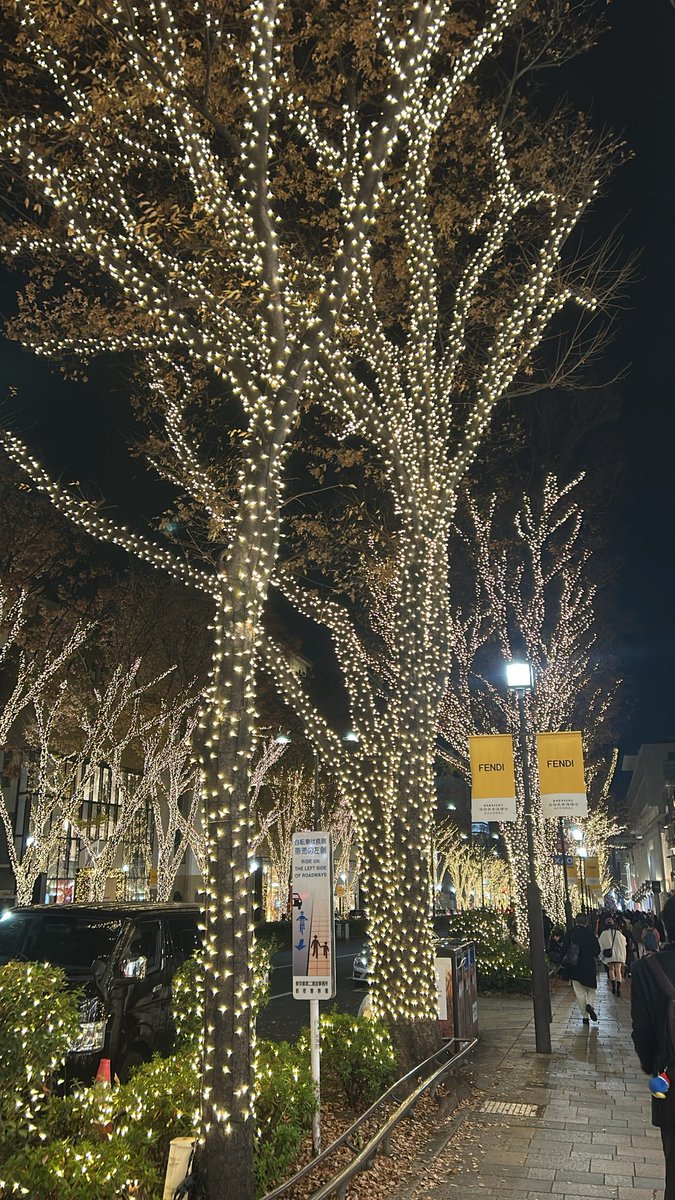 みくろん tweet media